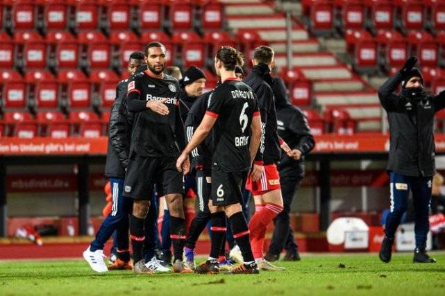  勒沃库森连胜终结遭遇狼堡顽强阻击  